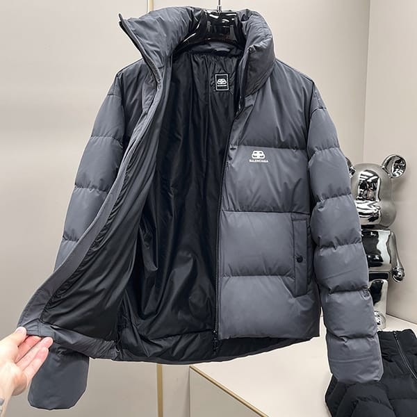 希少バレンシアガ n級品 3B SPORTS ICON SKI ダウンジャケット bai59734